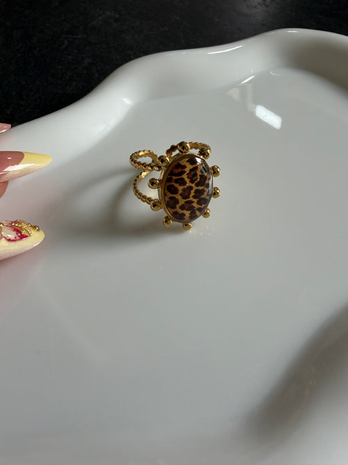 La bague Féline