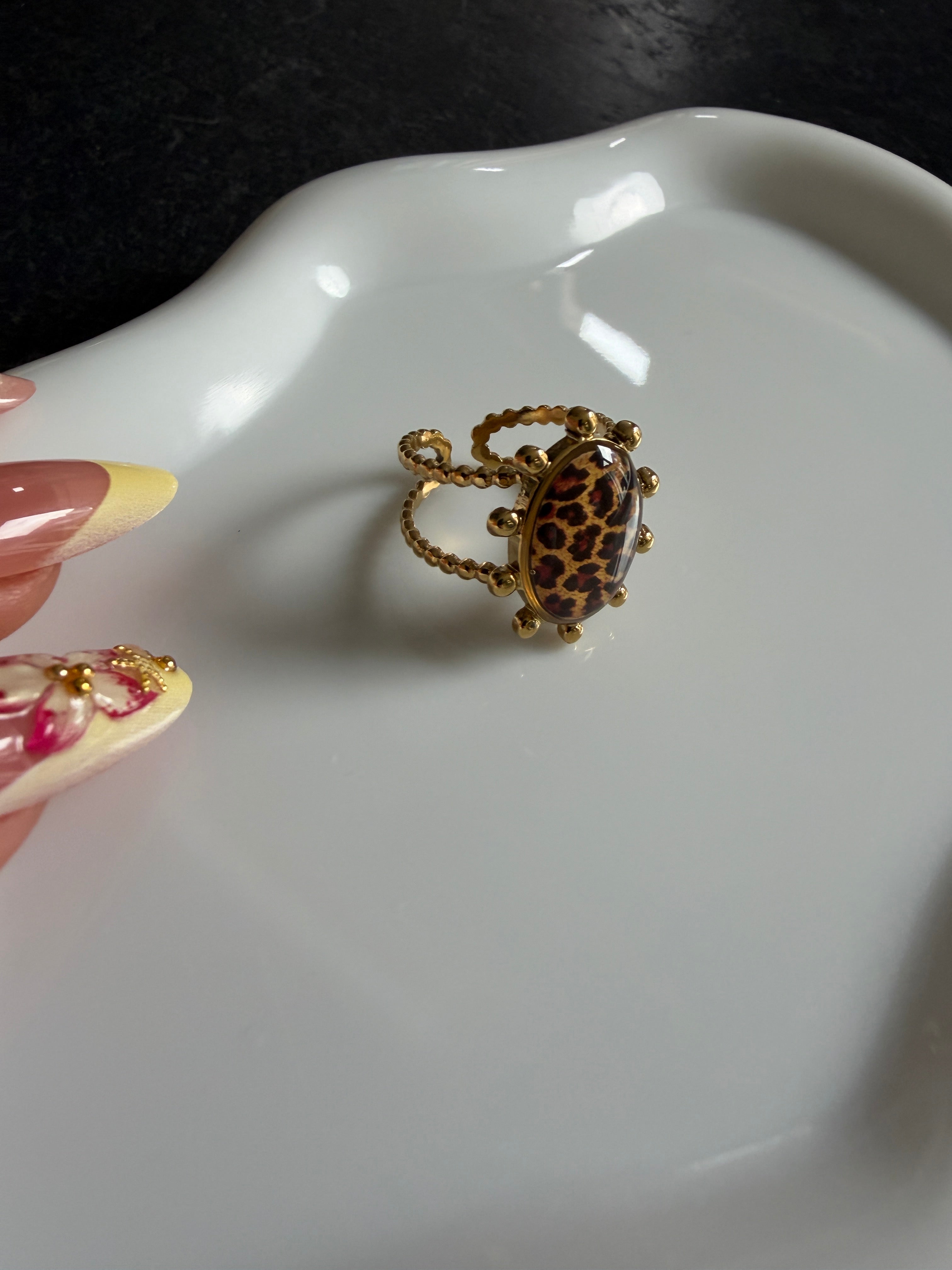 La bague Féline