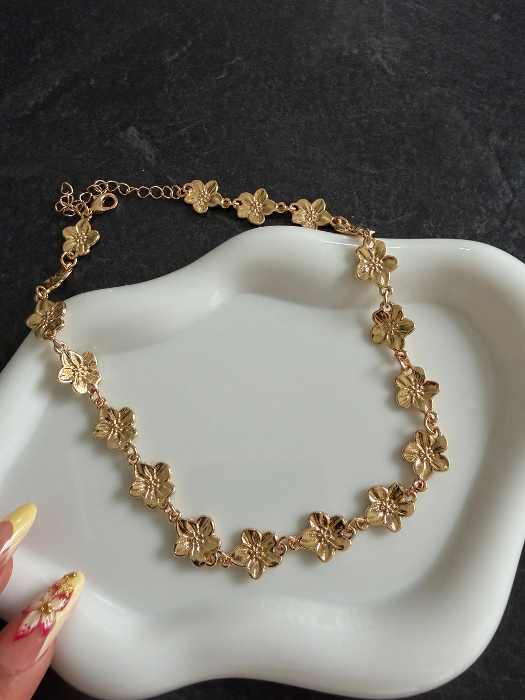 Le collier Bloom